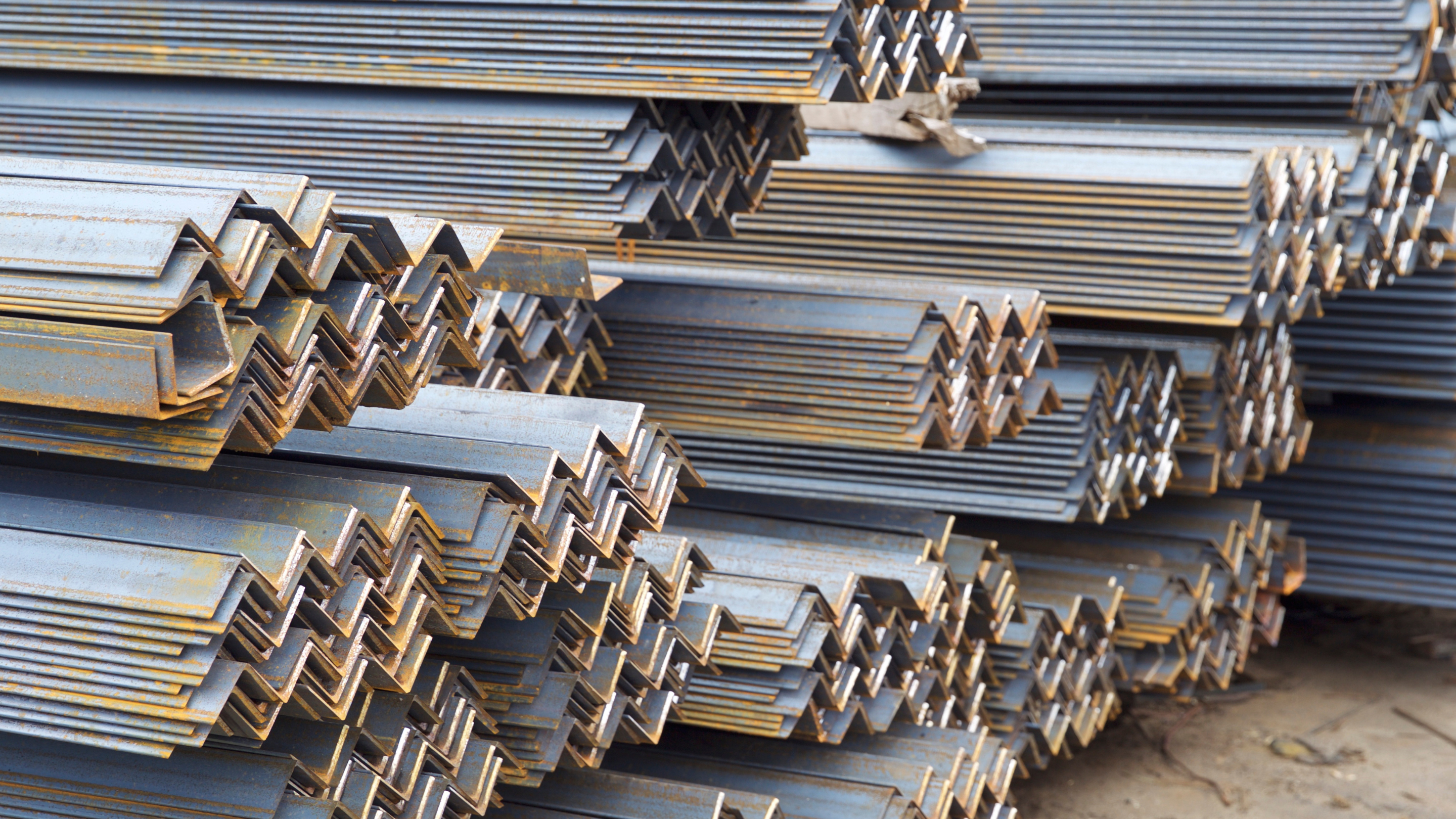 Iron, shredded material